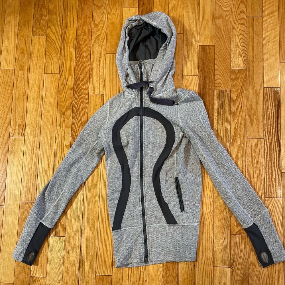 Lululemon Herringbone jacket size 2 RARE